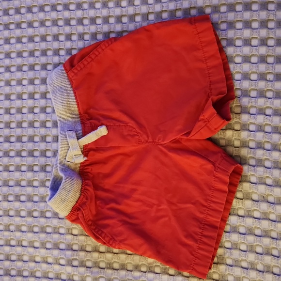 Carters Boys 2T set of 3 pairs of shorts Drawstring waist - Picture 3 of 4